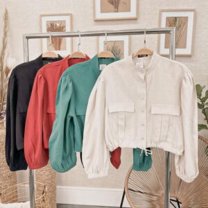 CAMISA CROPPED CREPE MANGA LONGA